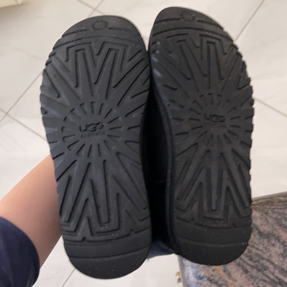 UGG boot - Picture 6 of 7